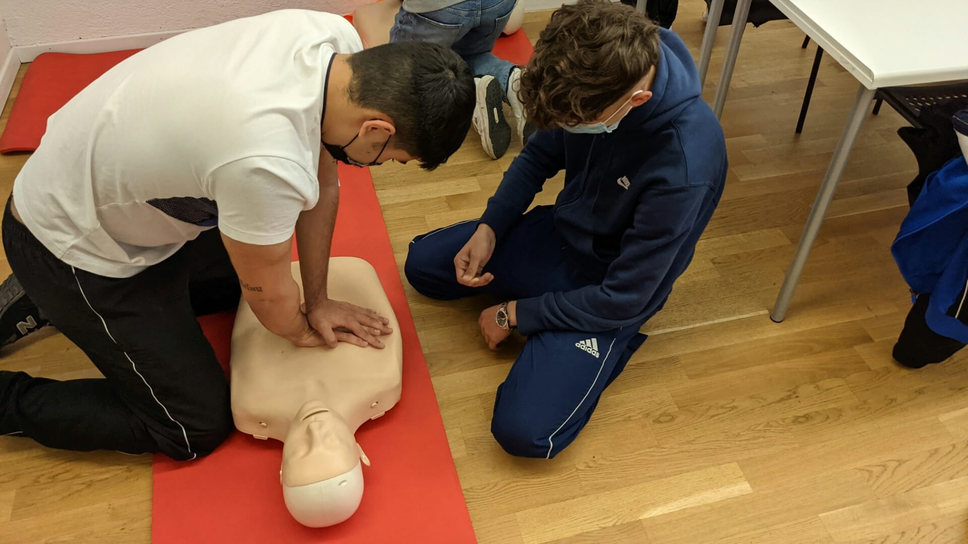 CPR differ in an unresponsive adult choking victim | CPR1